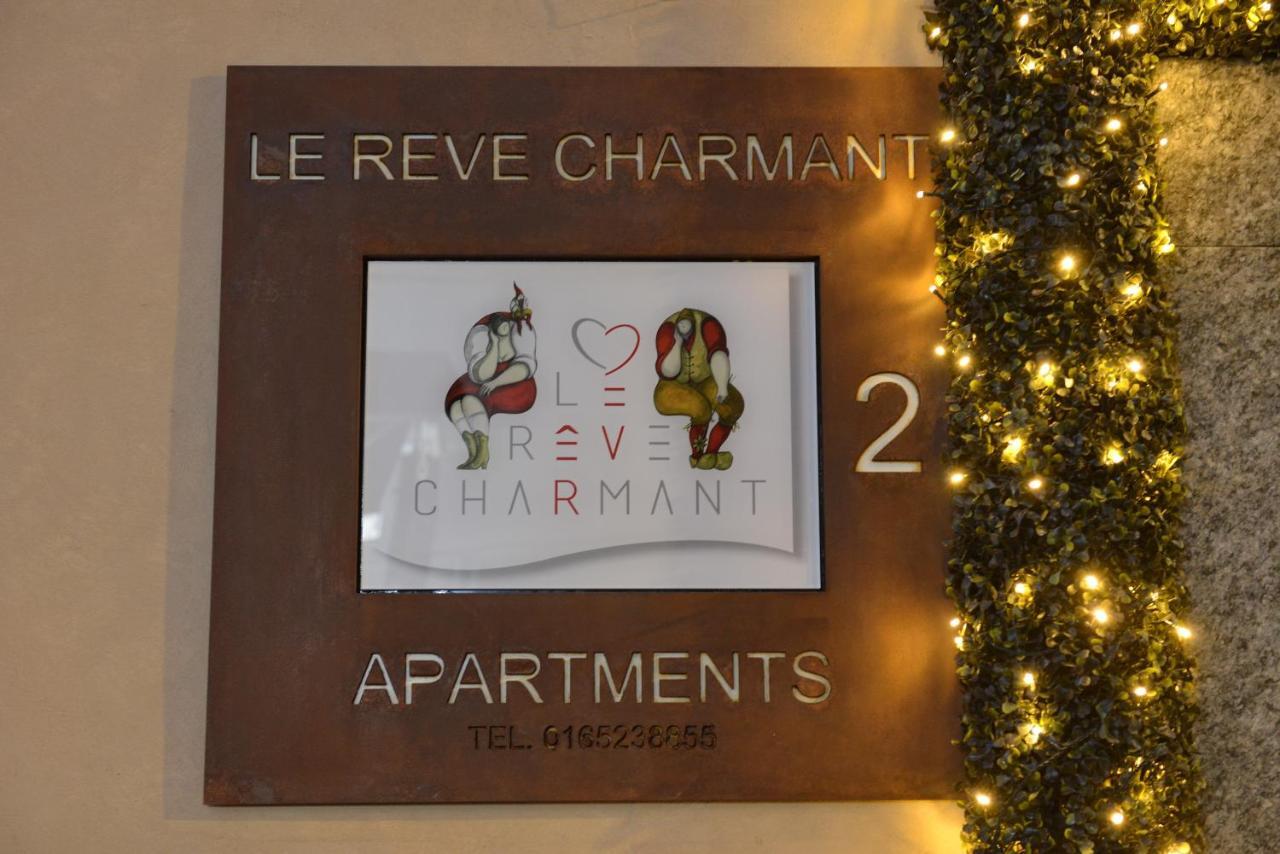 Le Reve Charmant Apartments - Via Sant'Orso,2 Αόστα Δωμάτιο φωτογραφία
